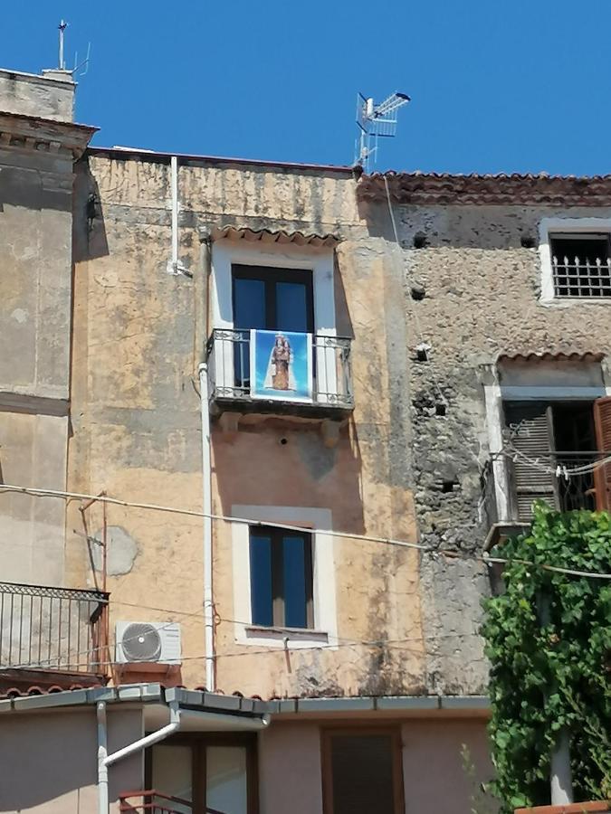 B&B Nonna Ida Scalea Bagian luar foto