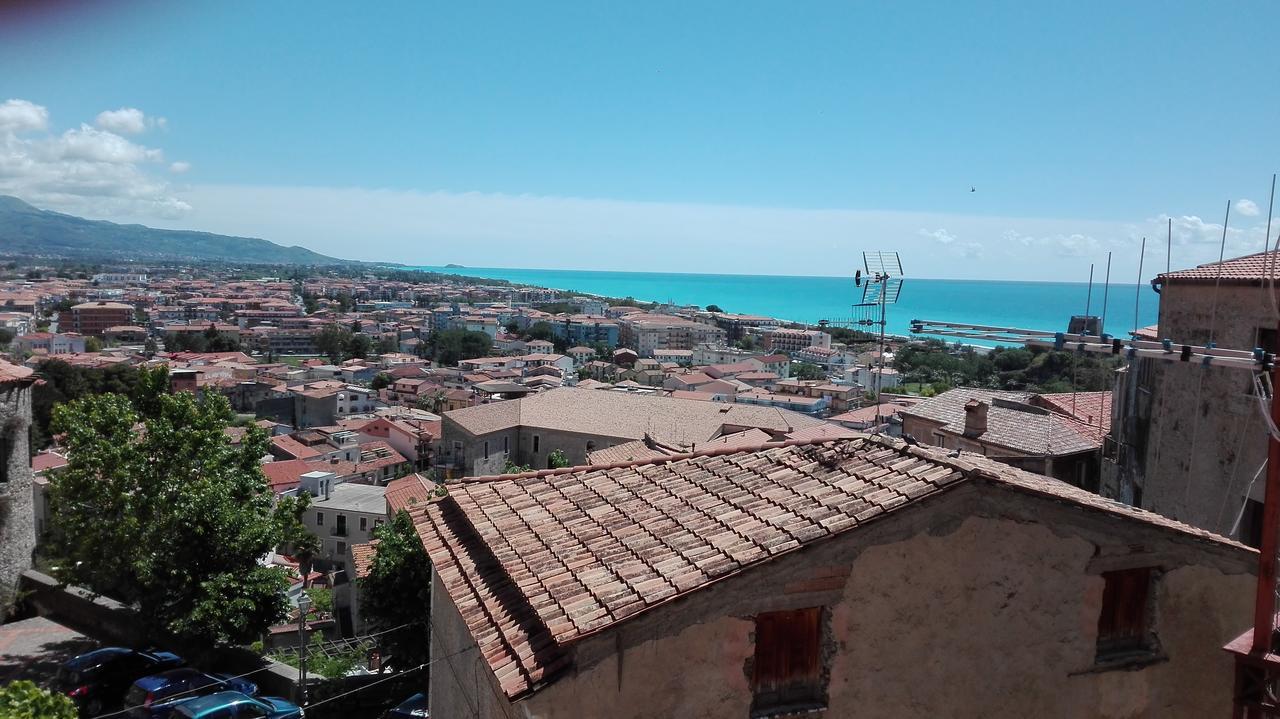 B&B Nonna Ida Scalea Bagian luar foto